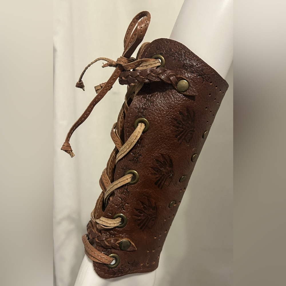 Aztec Handmade Ethnic Hand Stamped Brown Leather Bracer Cosplay Costume Larp - Picture 7 of 7